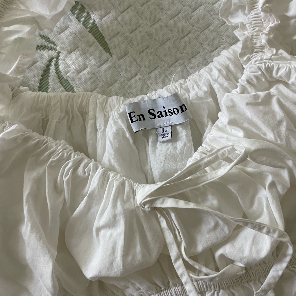 En Saison White Ruffle Tank Top - Picture 3 of 7